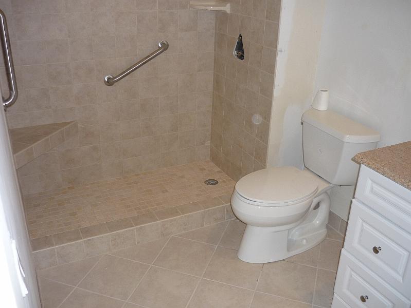 P1010123.JPG - The shower seat should be a nice touch. The brand new throne.