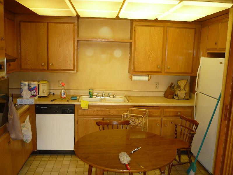 P1010061.JPG - Last look at the kitchen that baked all that banana bread.